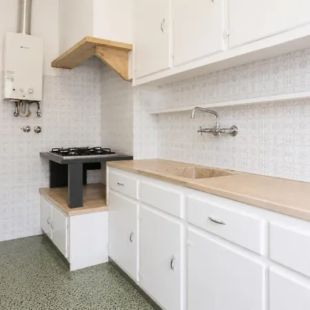 3 Bedroom In Benfica *